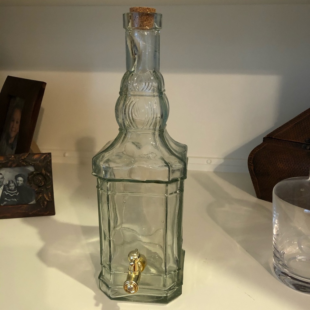 Glass beverage dispenser.
